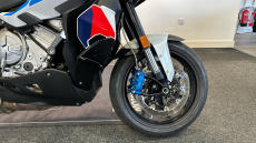 BMW M1000XR (24MY)
